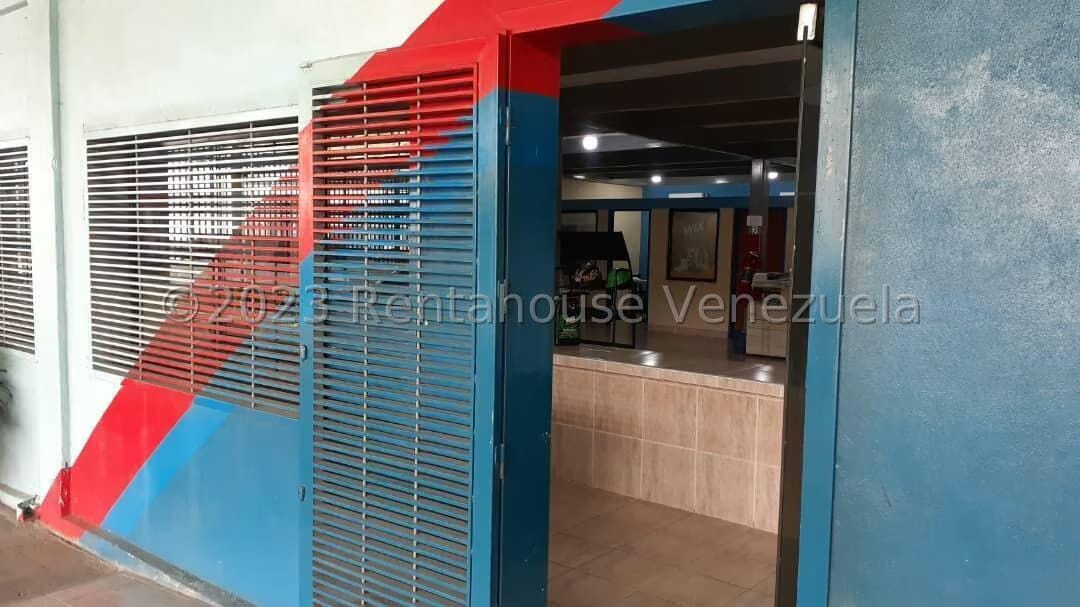 Comercial (Galpon - Deposito) en Venta en Zona Industrial 3, Lara - 2
