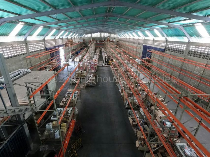 Comercial (Galpon - Deposito) en Venta en Zona Industrial 3, Lara - 15