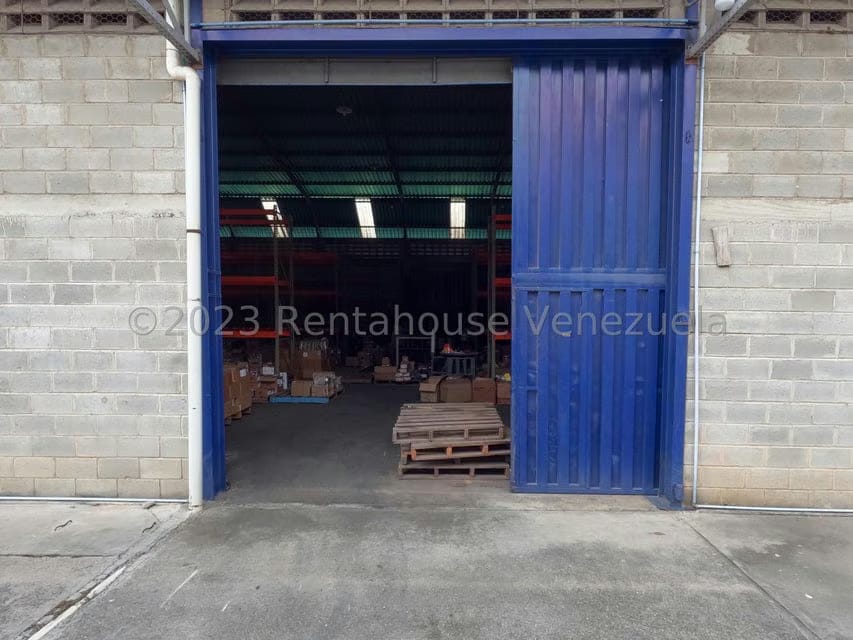 Comercial (Galpon - Deposito) en Venta en Zona Industrial 3, Lara - 25
