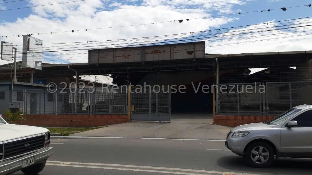 Comercial (Galpon - Deposito) en Venta en Zona Industrial 3, Lara - 28