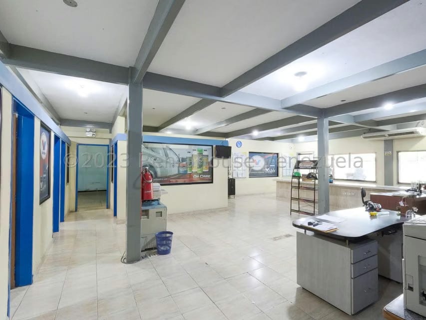 Comercial (Galpon - Deposito) en Venta en Zona Industrial 3, Lara - 4