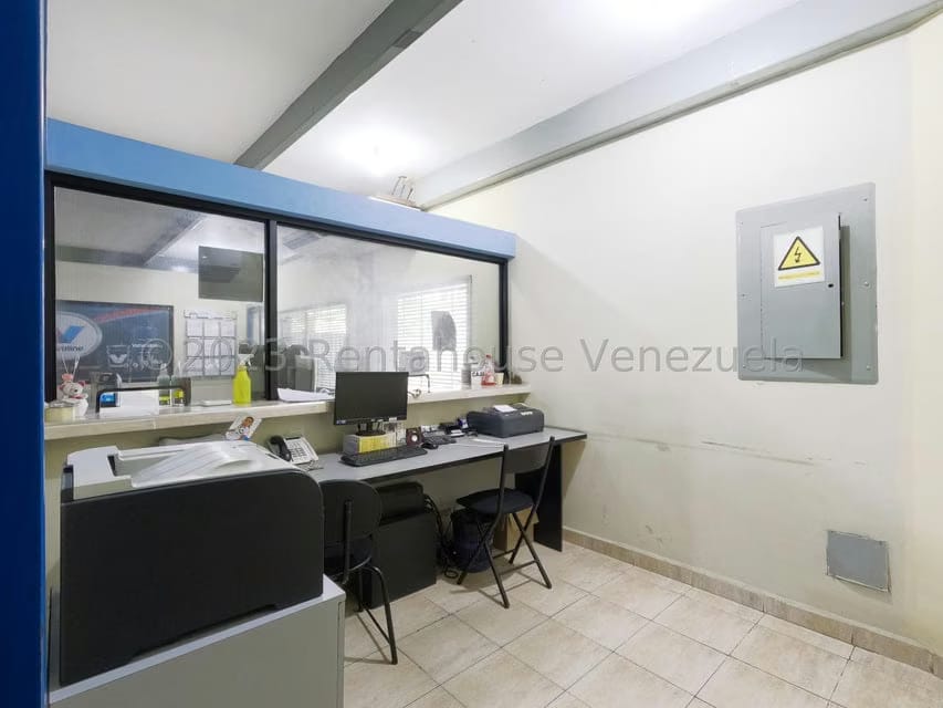 Comercial (Galpon - Deposito) en Venta en Zona Industrial 3, Lara - 5