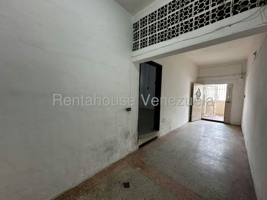 Comercial (Local Comercial) en Alquiler en Mario Briceno Iragorry, Aragua - 16
