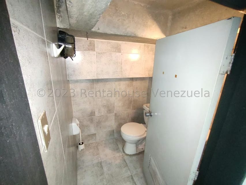 Comercial (Local Comercial) en Venta en Prados del Este, Distrito Metropolitano - 12