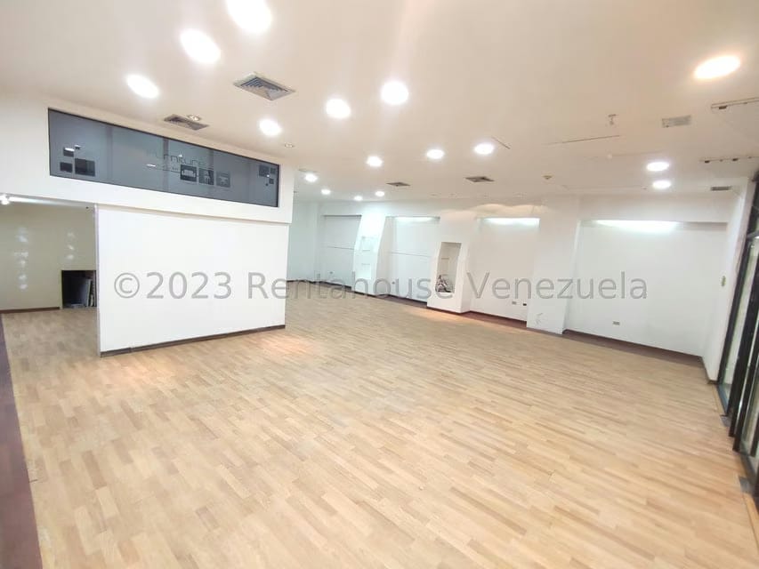 Comercial (Local Comercial) en Venta en Prados del Este, Distrito Metropolitano - 5