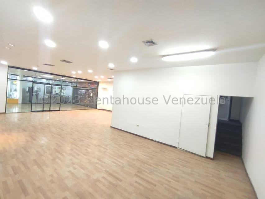 Comercial (Local Comercial) en Venta en Prados del Este, Distrito Metropolitano - 7