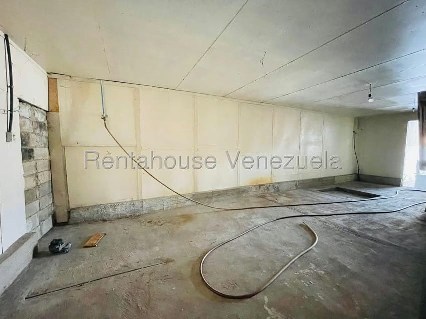 Comercial (Galpon - Deposito) en Venta en Zona Centro, Aragua - 13
