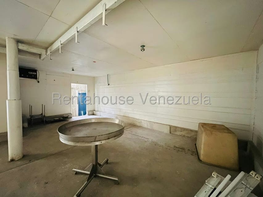 Comercial (Galpon - Deposito) en Venta en Zona Centro, Aragua - 15