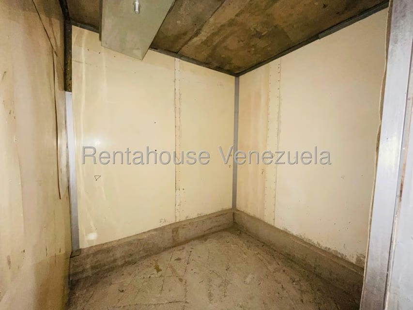 Comercial (Galpon - Deposito) en Venta en Zona Centro, Aragua - 18
