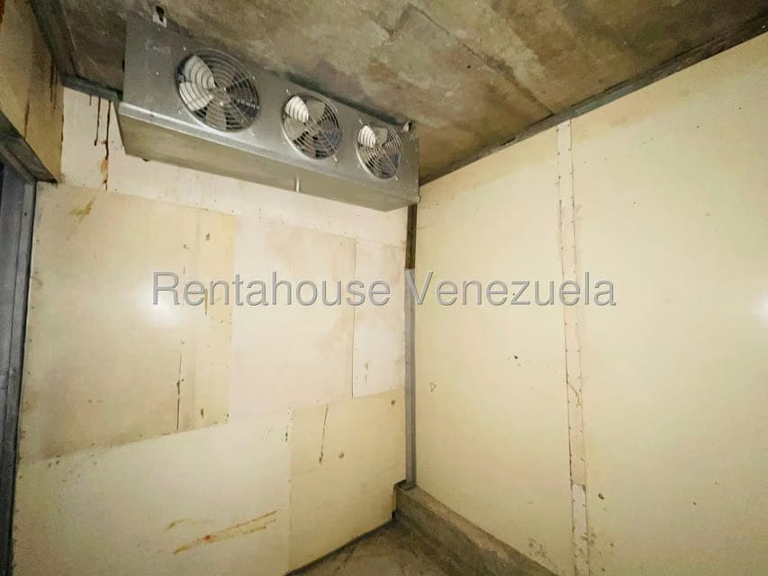 Comercial (Galpon - Deposito) en Venta en Zona Centro, Aragua - 19