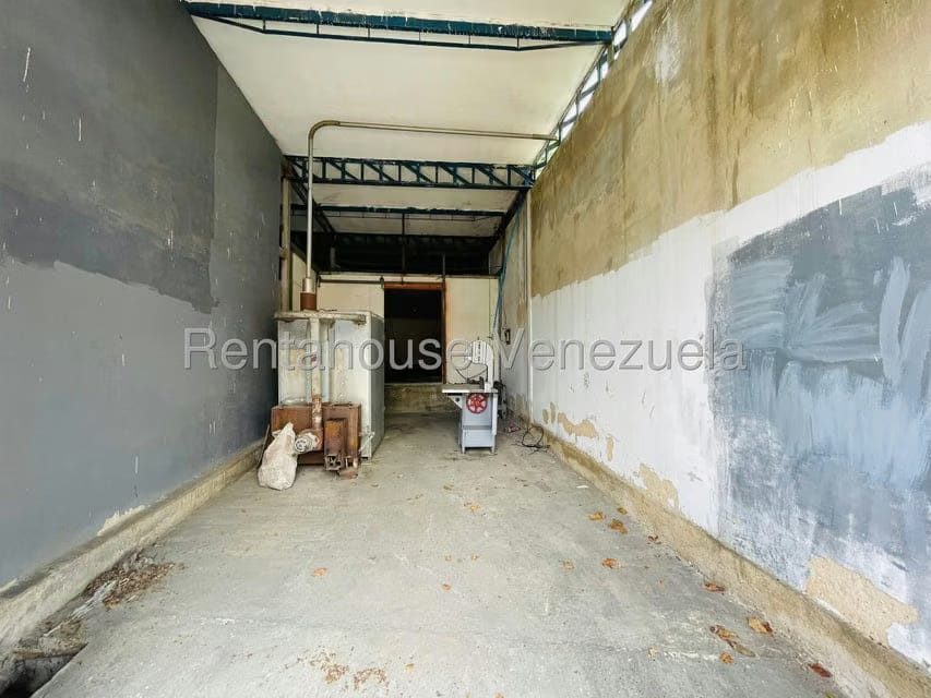 Comercial (Galpon - Deposito) en Venta en Zona Centro, Aragua - 4