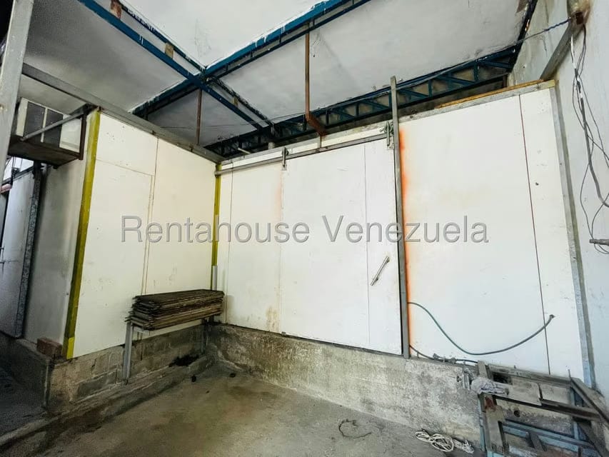 Comercial (Galpon - Deposito) en Venta en Zona Centro, Aragua - 6