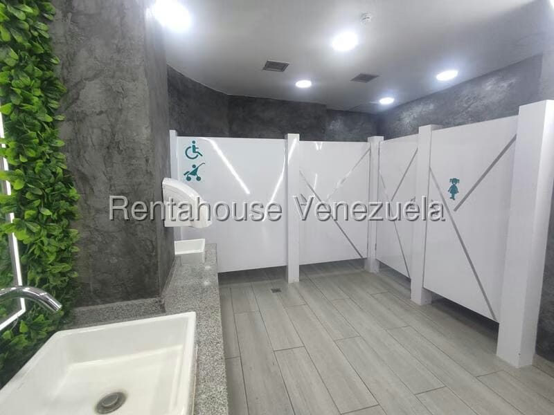Negocios y Empresas (Entretenimiento) en Venta en Manongo, Carabobo - 28