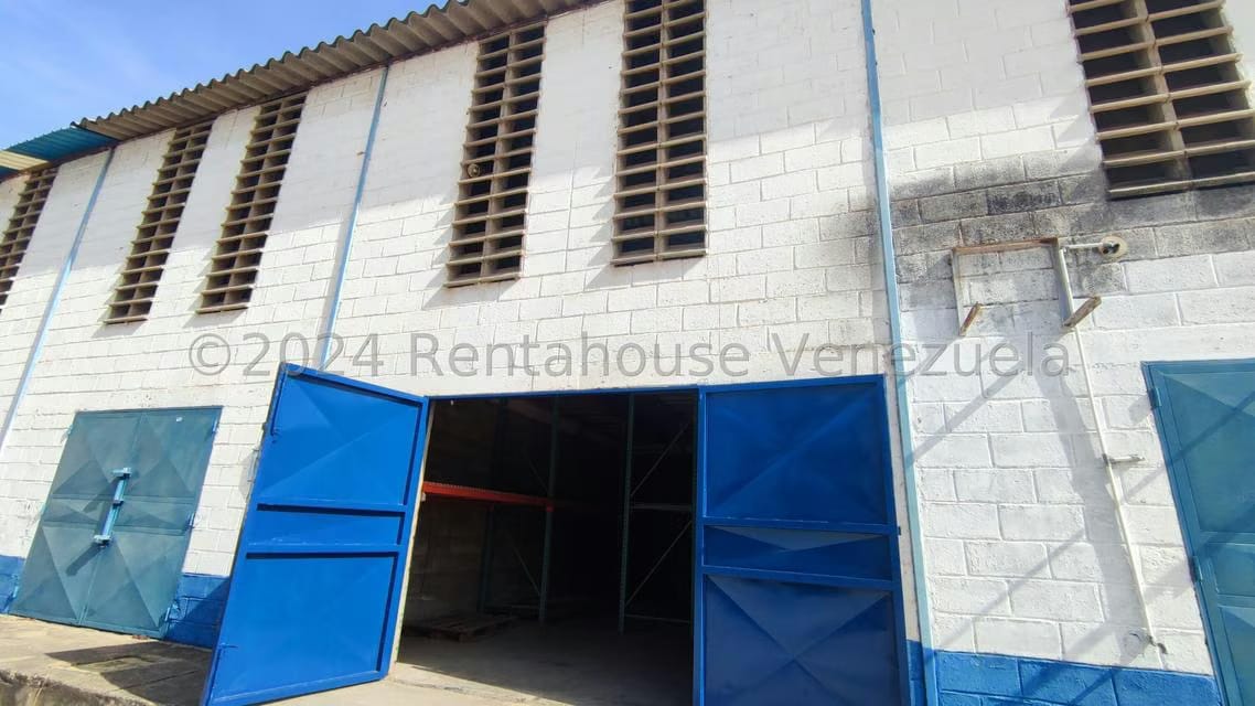 Comercial (Galpon - Deposito) en Venta en Los Robles, Nueva Esparta - 2