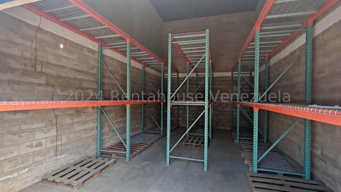 Comercial (Galpon - Deposito) en Venta en Los Robles, Nueva Esparta - 12