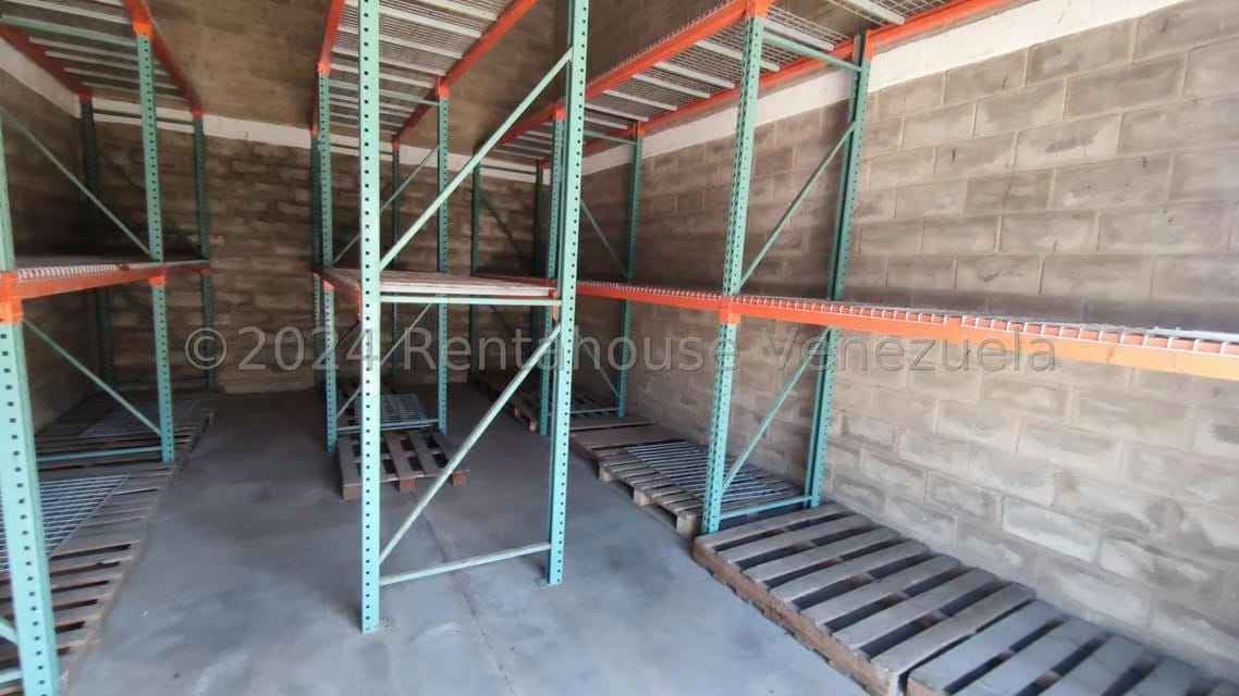 Comercial (Galpon - Deposito) en Venta en Los Robles, Nueva Esparta - 8