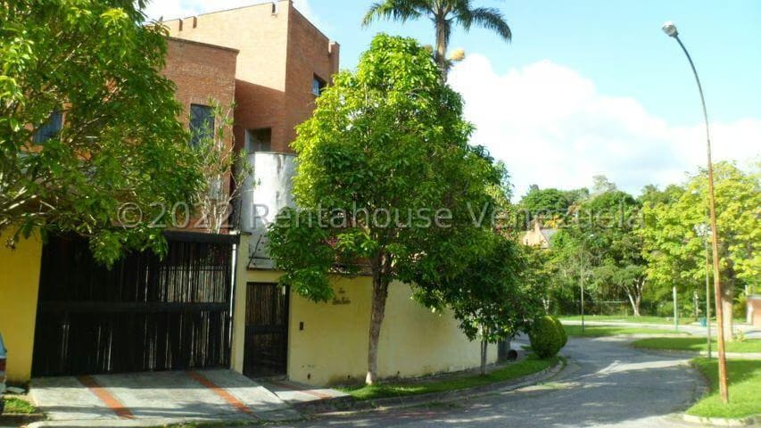 Casa (Multipes Niveles) en Venta en La Lagunita Country Club, Distrito Metropolitano