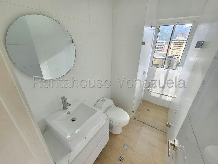 Apartamento (1 Nivel) en Venta en La Boyera, Distrito Metropolitano - 11