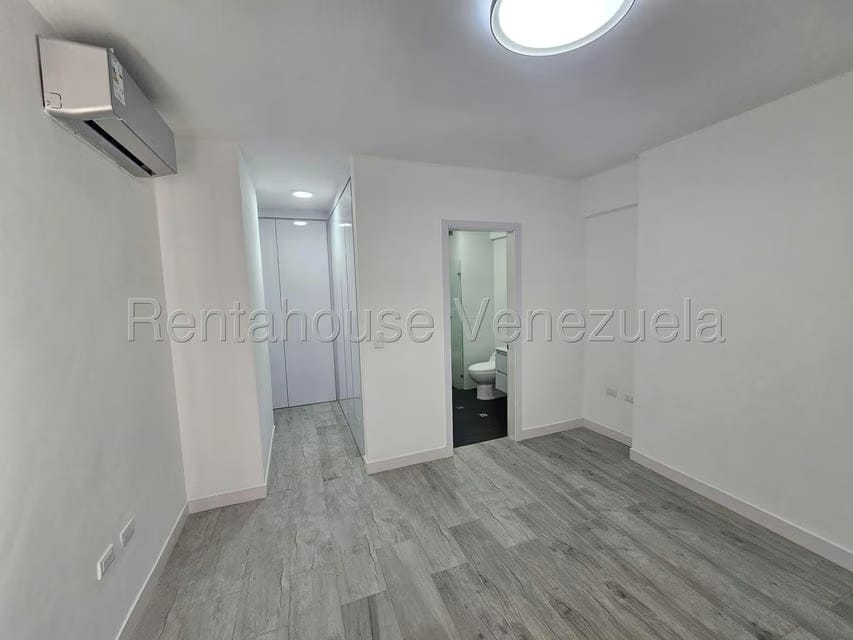 Apartamento (1 Nivel) en Venta en La Boyera, Distrito Metropolitano - 16