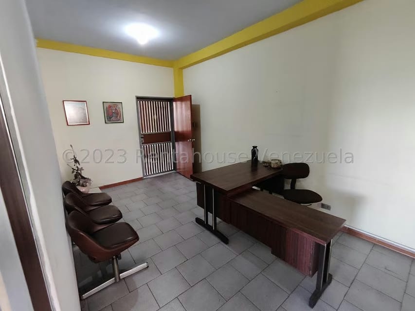 Comercial (Oficina) en Venta en Avenida Bolivar, Aragua - 17