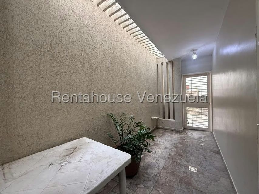 Casa (Duplex) en Venta en Ciudad Roca, Lara - 42