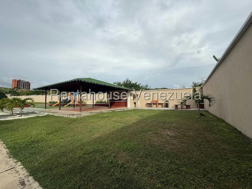 Casa (Duplex) en Venta en Ciudad Roca, Lara - 52