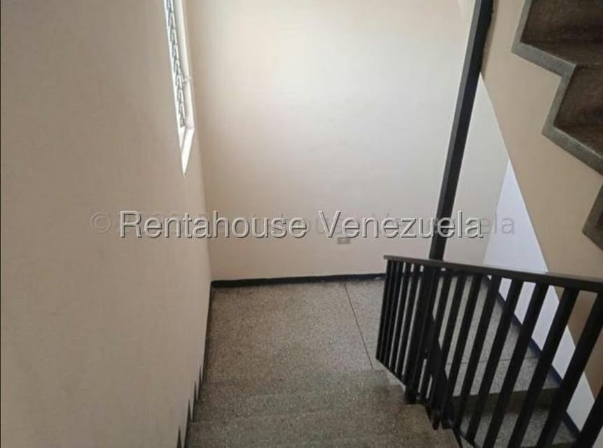 Apartamento (1 Nivel) en Venta en Centro, Carabobo - 11
