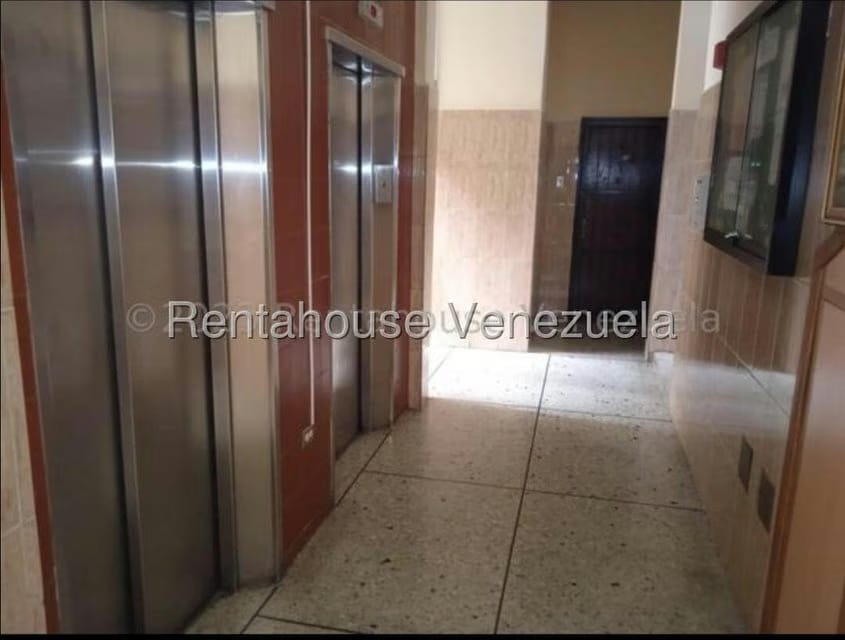Apartamento (1 Nivel) en Venta en Centro, Carabobo - 14