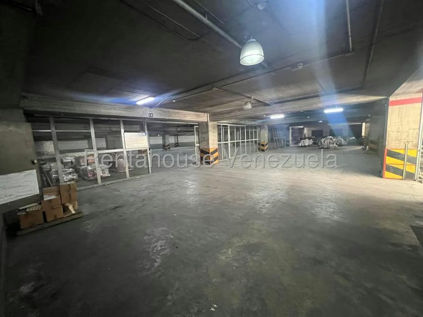 Comercial (Galpon - Deposito) en Alquiler en El Tambor, Miranda