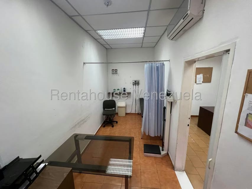 Comercial (Galpon - Deposito) en Alquiler en El Tambor, Miranda - 11