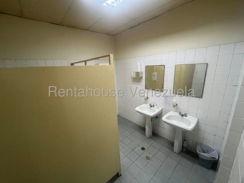Comercial (Galpon - Deposito) en Alquiler en El Tambor, Miranda - 12