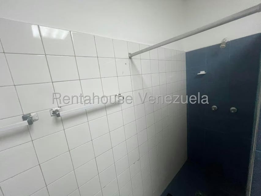 Comercial (Galpon - Deposito) en Alquiler en El Tambor, Miranda - 14
