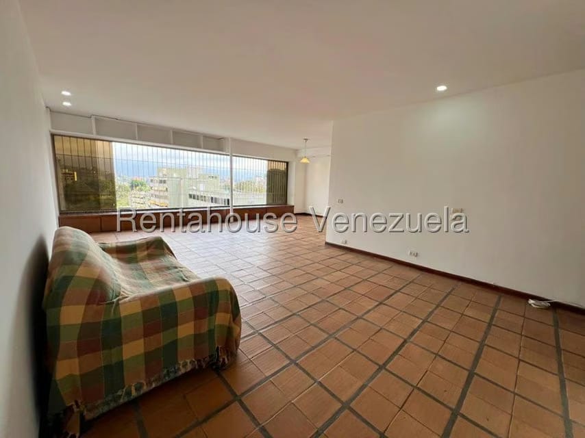 Apartamento (1 Nivel) en Alquiler en Santa Gertrudis, Distrito Metropolitano - 2