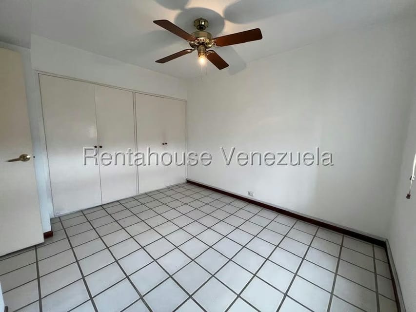 Apartamento (1 Nivel) en Alquiler en Santa Gertrudis, Distrito Metropolitano - 14