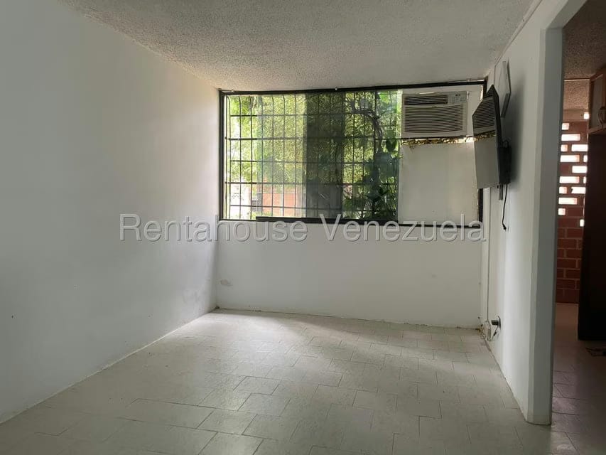 Apartamento (1 Nivel) en Venta en Nueva Casarapa, Miranda - 4