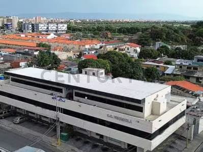 Local comercial en venta en Lecheria CC Venezuela