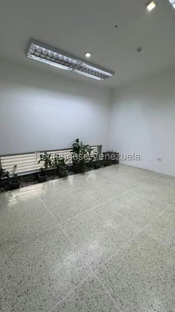 Comercial (Local Comercial) en Alquiler en La Estrella, Zulia - 9