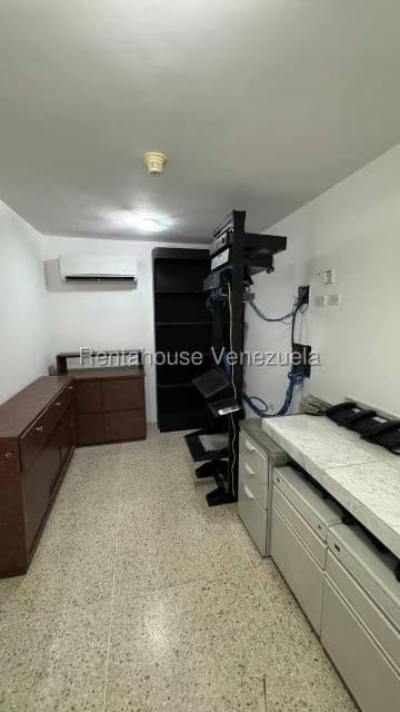 Comercial (Local Comercial) en Alquiler en La Estrella, Zulia - 10