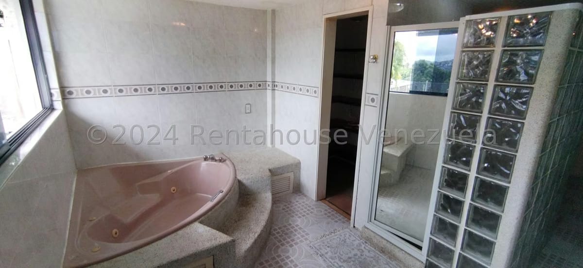 Casa (Multipes Niveles) en Venta en Los Pomelos, Distrito Metropolitano - 46