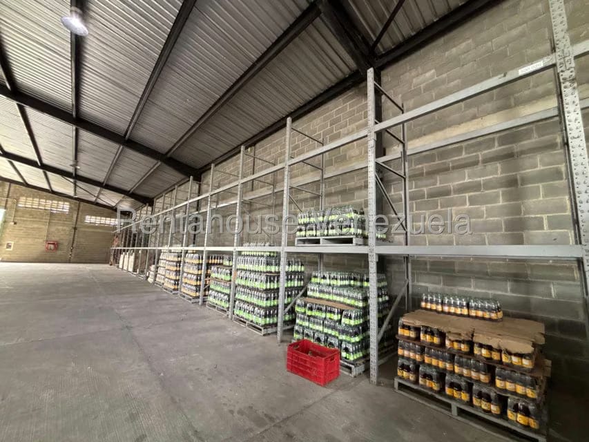 Comercial (Galpon - Deposito) en Alquiler en La Ensenada, Lara - 11