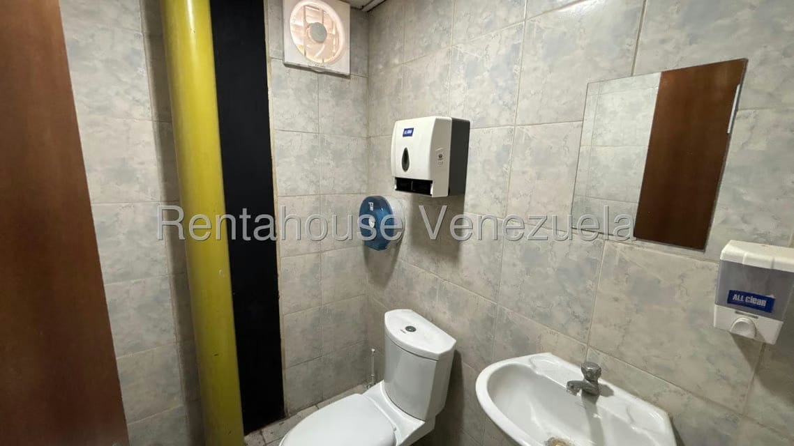 Comercial (Galpon - Deposito) en Alquiler en La Ensenada, Lara - 15