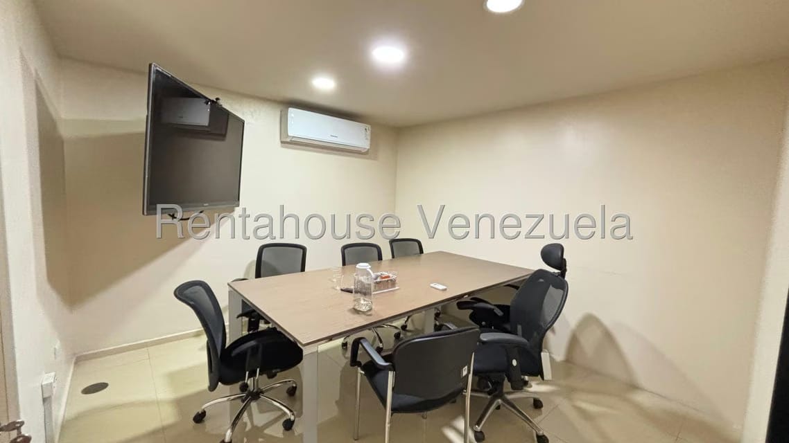 Comercial (Galpon - Deposito) en Alquiler en La Ensenada, Lara - 23