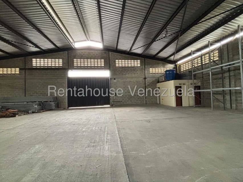 Comercial (Galpon - Deposito) en Alquiler en La Ensenada, Lara - 32