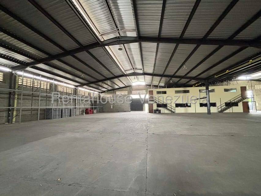Comercial (Galpon - Deposito) en Alquiler en La Ensenada, Lara - 35