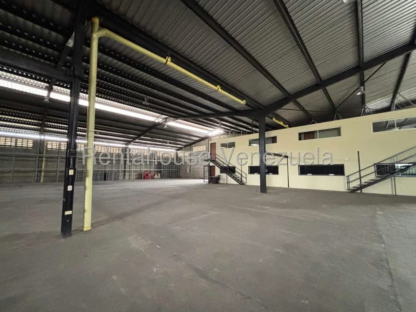 Comercial (Galpon - Deposito) en Alquiler en La Ensenada, Lara - 38