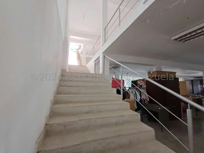 Comercial (Local Comercial) en Venta en Centro, Lara - 2