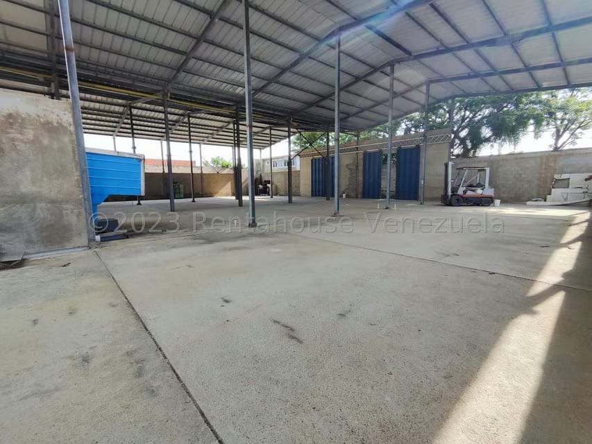 Comercial (Galpon - Deposito) en Venta en Parcelamiento La Concepción, Aragua - 11