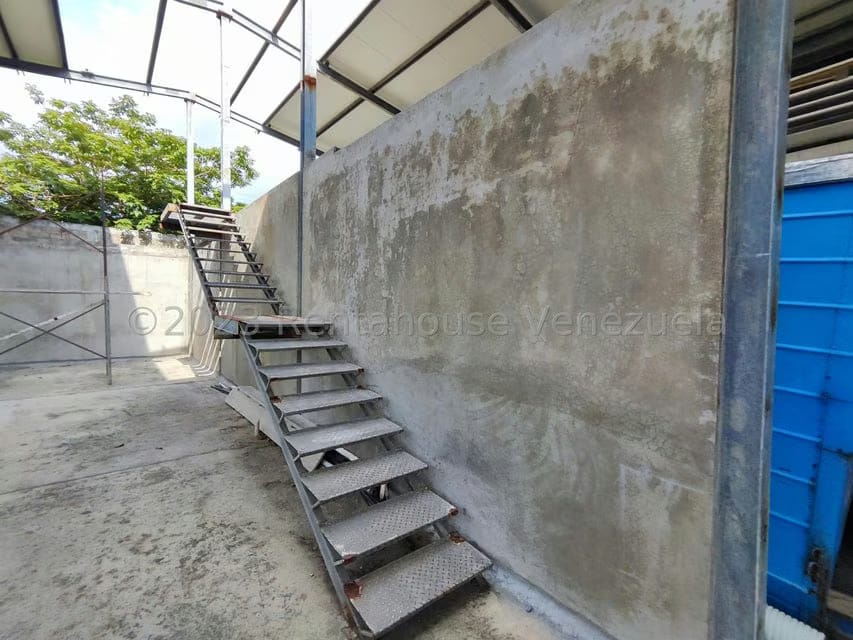 Comercial (Galpon - Deposito) en Venta en Parcelamiento La Concepción, Aragua - 14