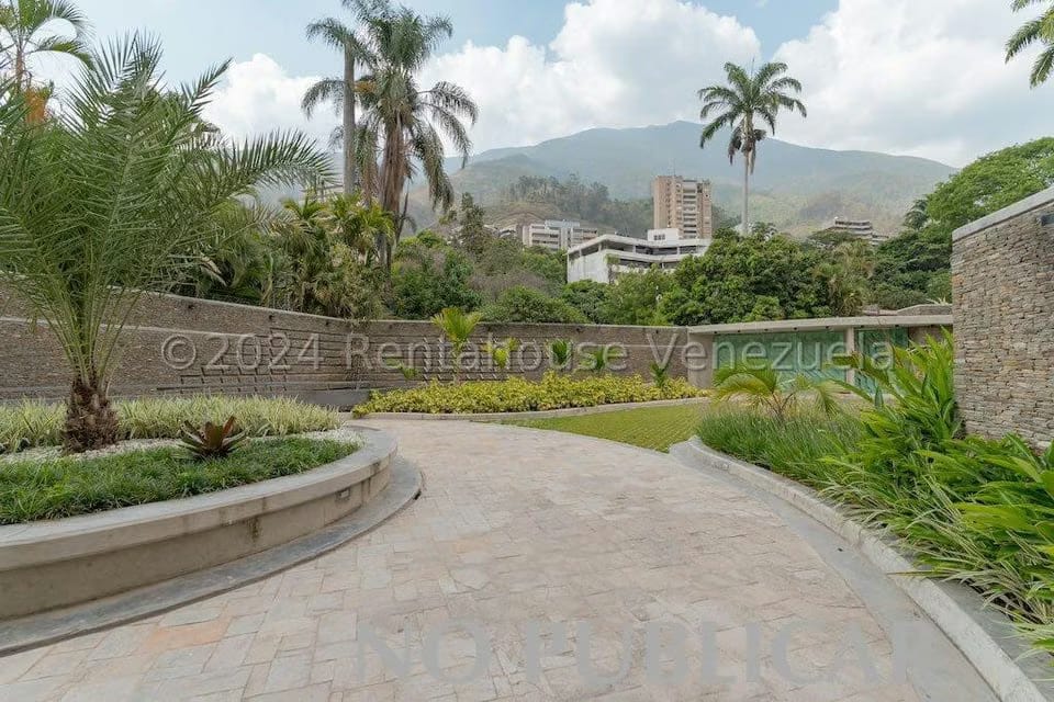 Apartamento (Duplex) en Venta en Altamira, Distrito Metropolitano - 2