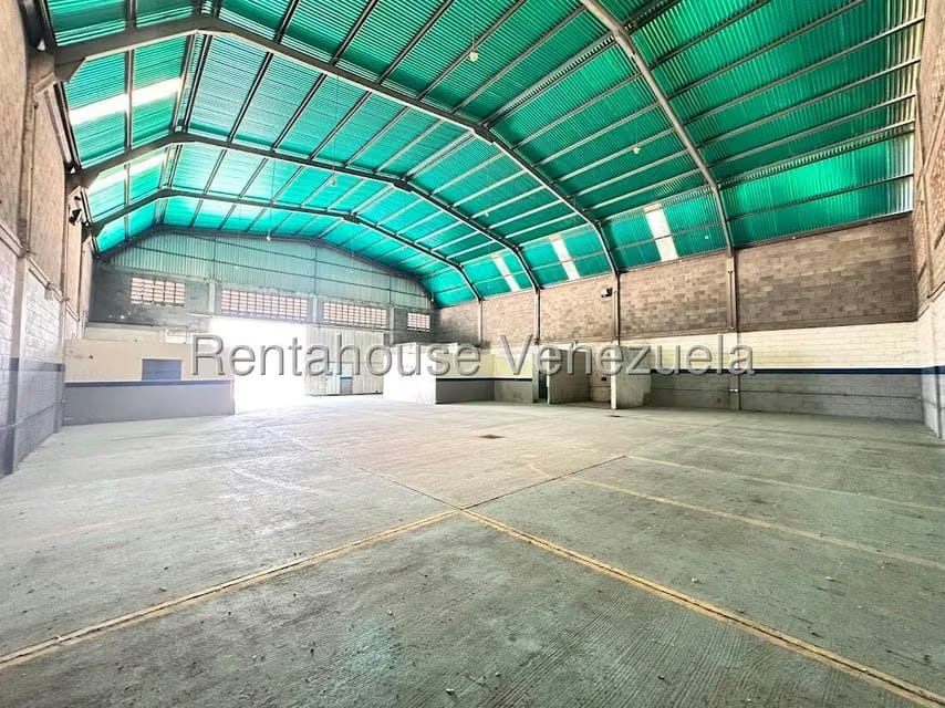 Comercial (Galpon - Deposito) en Alquiler en Zona Industrial 2, Lara - 13